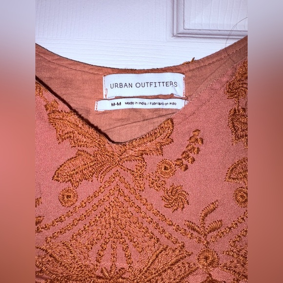 Urban Outfitters Jamie Embroidered Babydoll Mini Dress Size Medium - Picture 4 of 7